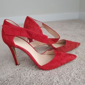 Vince Camuto suede pumps